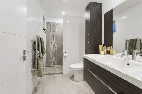 Photo of property in 7 Mill Grove, Riverhead, 0820