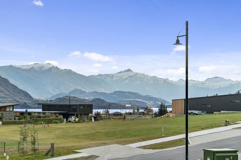 Photo of property in 10 Mills Road, Wanaka, 9305