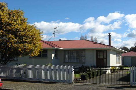 Photo of property in 13 Armstrong Avenue, Carterton, 5713