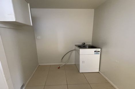 Photo of property in 488 East Coast Road, Windsor Park, Auckland, 0630