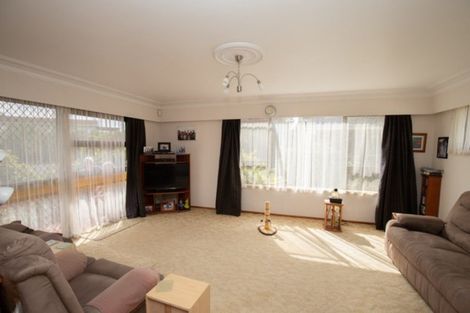 Photo of property in 38 Paul Drive, Ngatea, 3503