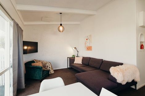 Photo of property in 2/204a Park Road South, Akina, Hastings, 4122