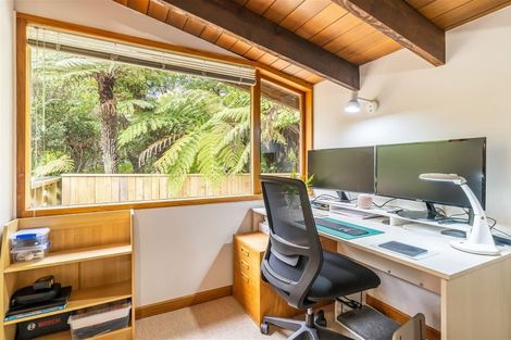 Photo of property in 30c Chatsworth Road, Silverstream, Upper Hutt, 5019