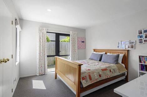 Photo of property in 9 Oakview Lane, Cashmere, Christchurch, 8022