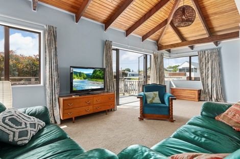 Photo of property in 14 Pitau Road, Mount Maunganui, 3116