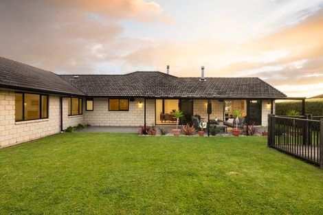 Photo of property in 162 Cumberland Drive, Flagstaff, Hamilton, 3210