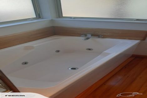 Photo of property in 6 The Close, Greenhithe, Auckland, 0632