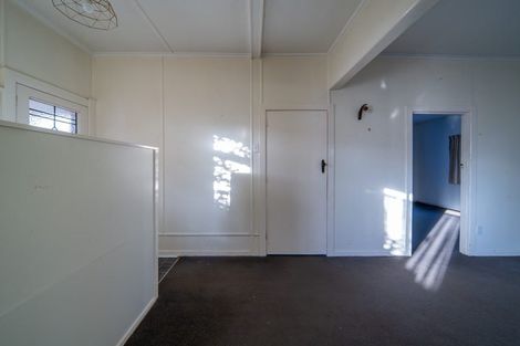 Photo of property in 8 Verel Street, Fairfield, Hamilton, 3214
