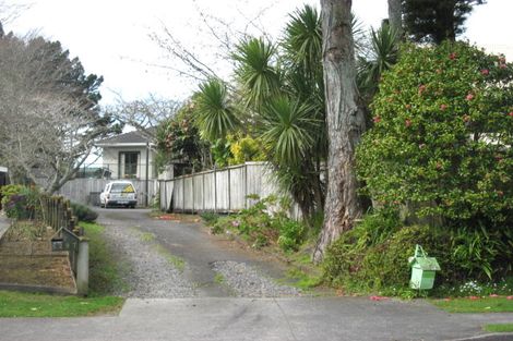 Photo of property in 297a Mangorei Road, Merrilands, New Plymouth, 4312
