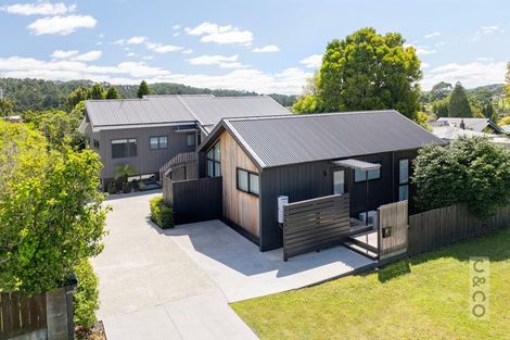 Photo of property in 19 Maude Street, Riverhead, 0820