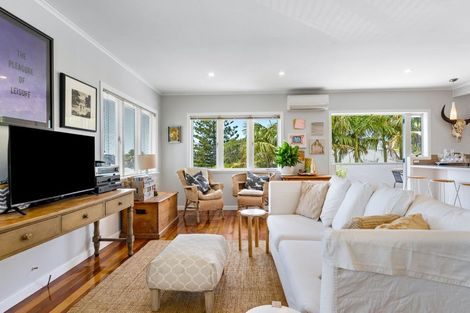 Photo of property in 1/73 Birkdale Road, Birkdale, Auckland, 0626