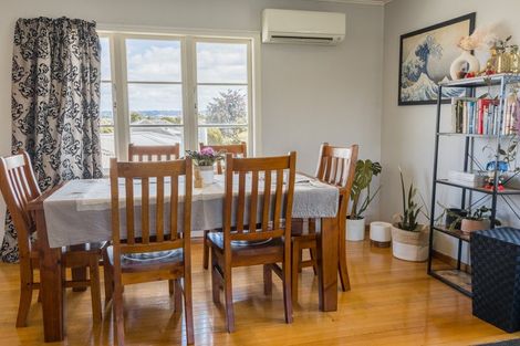 Photo of property in 40 Strid Road, Te Atatu South, Auckland, 0610