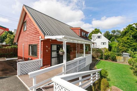 Photo of property in 2/24 Kaipatiki Road, Glenfield, Auckland, 0629