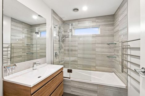 Photo of property in 68 Oakhampton Street, Hornby, Christchurch, 8042