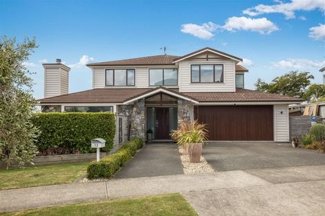 Photo of property in 12 Aoraki Rise, Aotea, Porirua, 5024