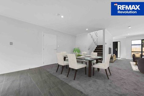 Photo of property in 21 Blanes Road, Weymouth, Auckland, 2103