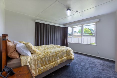 Photo of property in 28 Victor Street, Dannevirke, 4930