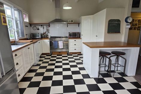 Photo of property in 12 Pine Street, Mangapapa, Gisborne, 4010