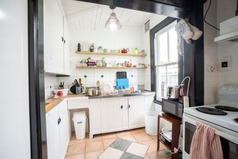 Photo of property in 35 Waldegrave Street, Palmerston North, 4410