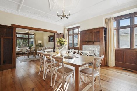 Photo of property in 22 Homewood Crescent, Karori, Wellington, 6012