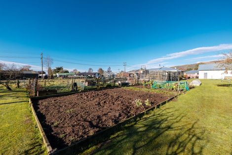Photo of property in 15 Victoria Street, Waimate, 7924
