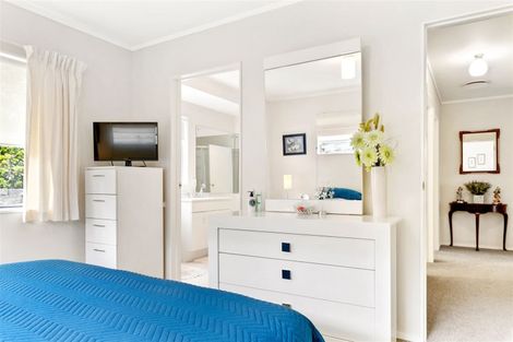 Photo of property in 299b Glengarry Road, Glen Eden, Auckland, 0602