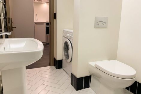 Photo of property in 303/3 Roxburgh Street, Mount Victoria, Wellington, 6011