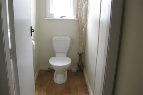 Photo of property in 32 Queen Street, Dannevirke, 4930