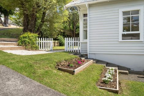 Photo of property in 4 Rautawhiri Road, Helensville, 0800