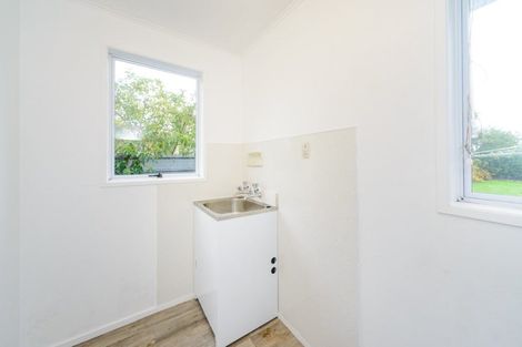 Photo of property in 28 Rhodes Drive, Kelvin Grove, Palmerston North, 4414