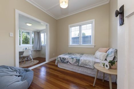 Photo of property in 379b West Coast Road, Glen Eden, Auckland, 0602