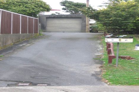 Photo of property in 21 Diane Grove, Paparangi, Wellington, 6037