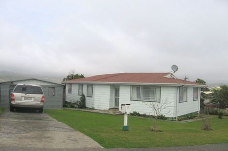 Photo of property in 12 Almora View, Ascot Park, Porirua, 5024