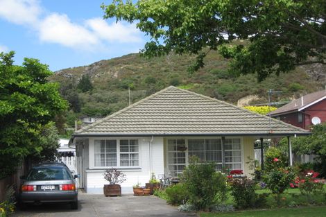 Photo of property in 11 Brabourne Street, Hillsborough, Christchurch, 8022