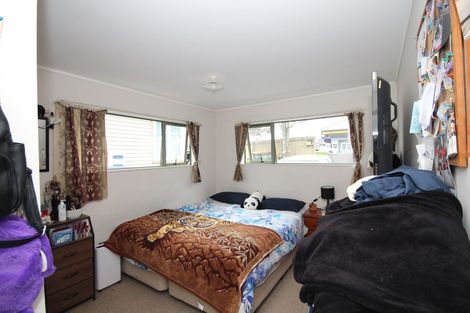 Photo of property in 625b Swanson Road, Swanson, Auckland, 0612