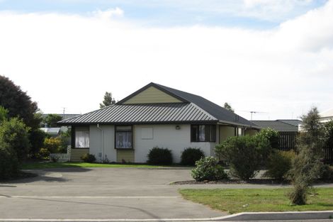 Photo of property in 4/29 Charles Street, Waltham, Christchurch, 8011