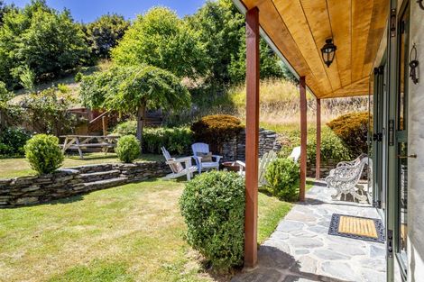 Photo of property in 43 Mcdonnell Road, Arrowtown, 9302