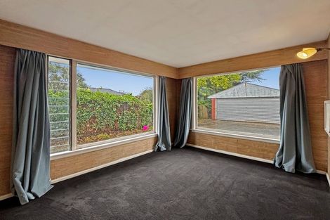 Photo of property in 416 Memorial Avenue, Burnside, Christchurch, 8053