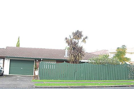 Photo of property in 1/46 Casuarina Road, Half Moon Bay, Auckland, 2012