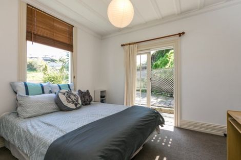 Photo of property in 2 Cameron Road, Bluff Hill, Napier, 4110