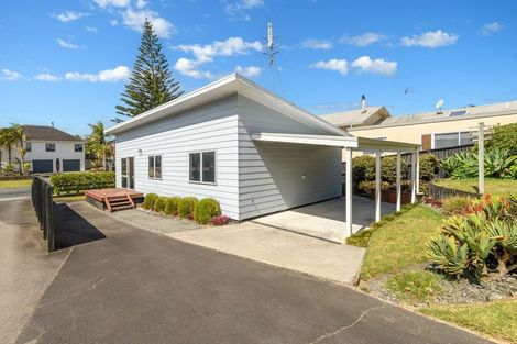 Photo of property in 1046a Papamoa Beach Road, Papamoa Beach, Papamoa, 3118