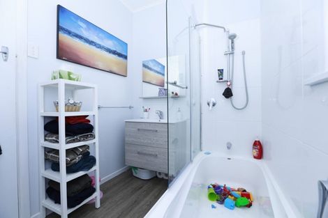 Photo of property in 4a Heath Street, St Andrews, Hamilton, 3200