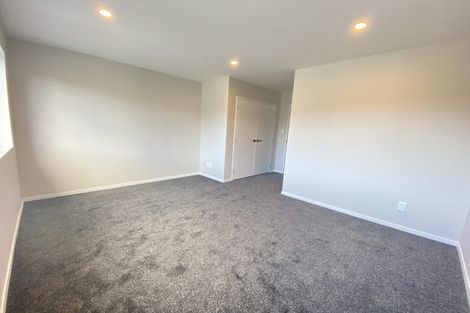 Photo of property in 39 Kaimai Avenue, Massey, Auckland, 0614