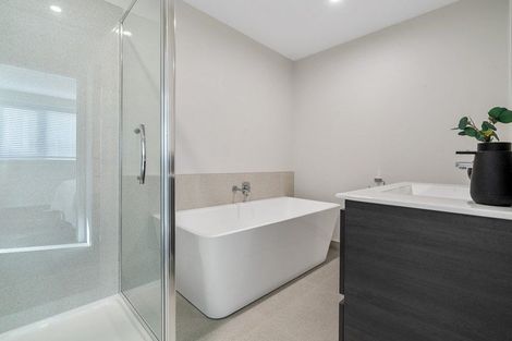 Photo of property in 36 Metoriti Crescent, Karaka, 2124