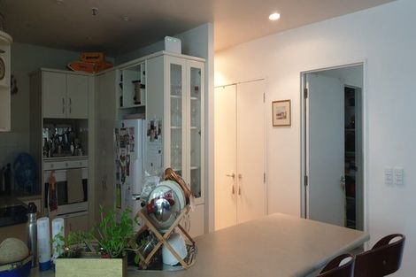 Photo of property in Mon Desir Apartments, 173 Hurstmere Road, Takapuna, Auckland, 0622