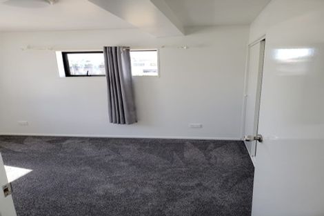 Photo of property in 18 Heathberry Close, Papatoetoe, Auckland, 2025
