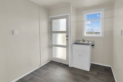 Photo of property in 16 Girvan Place, Tokoroa, 3420