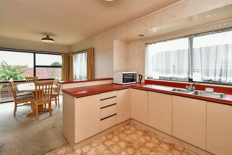 Photo of property in 2/16 Diorella Drive, Clover Park, Auckland, 2019