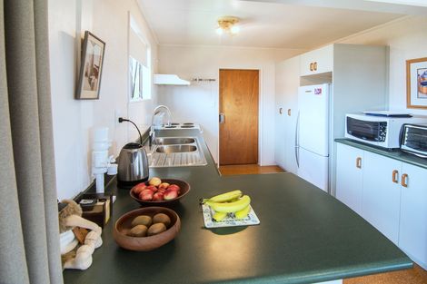 Photo of property in 1 Lowes Place, Solway, Masterton, 5810