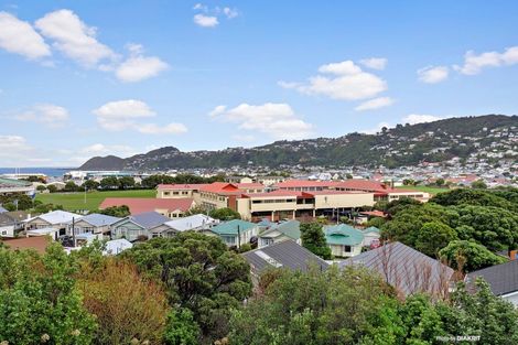 Photo of property in 40 Lonsdale Crescent, Rongotai, Wellington, 6022